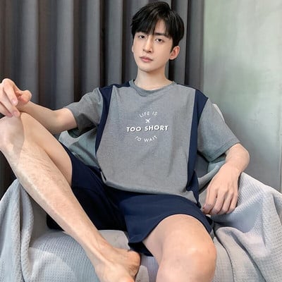 Vyriški pižamos trumpomis rankovėmis šortai Medvilniniai languoti O formos miegmaišiai Vyriški vasariniai namų drabužiai Big Yards L-4XL Jaunų vyriškų namų drabužių rinkinys