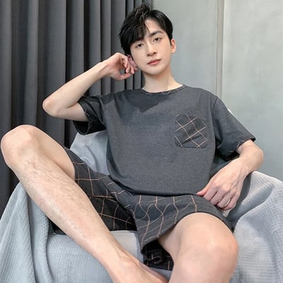 Vyriški pižamos trumpomis rankovėmis šortai Medvilniniai languoti O formos miegmaišiai Vyriški vasariniai namų drabužiai Big Yards L-4XL Jaunų vyriškų namų drabužių rinkinys