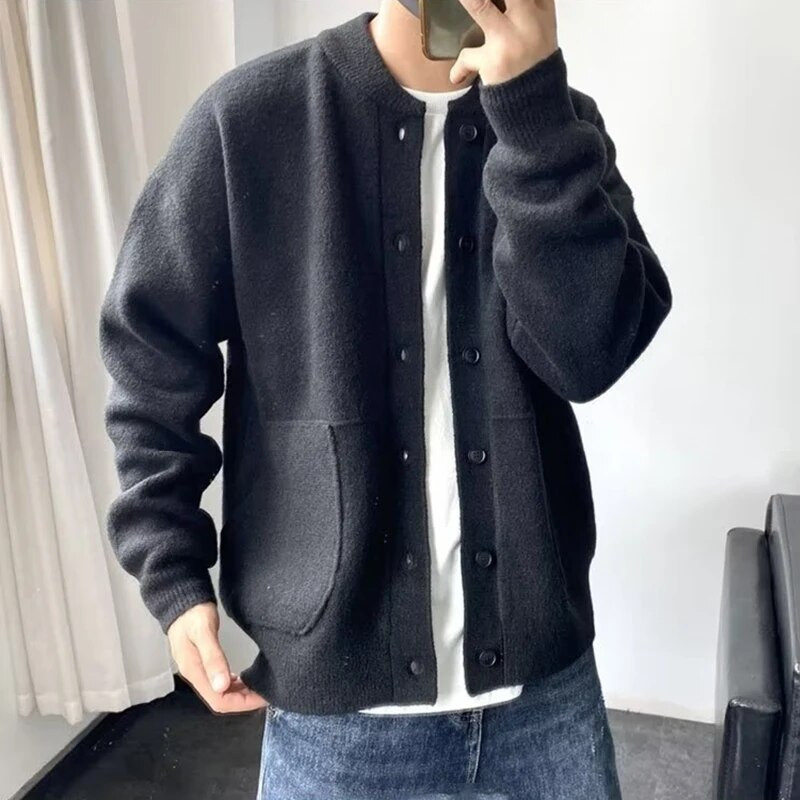 2023 m. Naujas megztas švarkas Cardigan Vyriškas prabangus mados megztinis megztinis apvaliu kaklu Laisvas megztinis paltas Boutique vyriški drabužiai