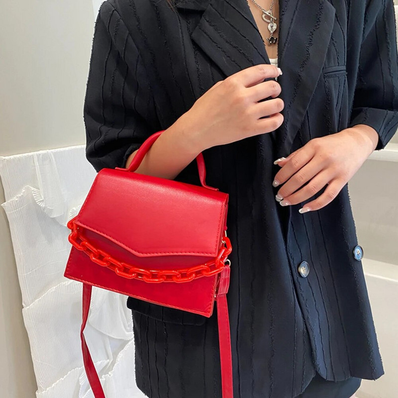 Női táska lánc kis négyzet alakú táska 2023 új divat, keresztben vállt táska nyár divatos női kézitáska cukorka színe