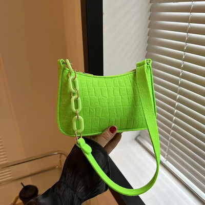 Modne torbe na rame od filca za žene Ženska subaksilarna torba Dizajn napredne teksture Ručne torbice ispod pazuha Torbice polumjesečasta sedlasta torba