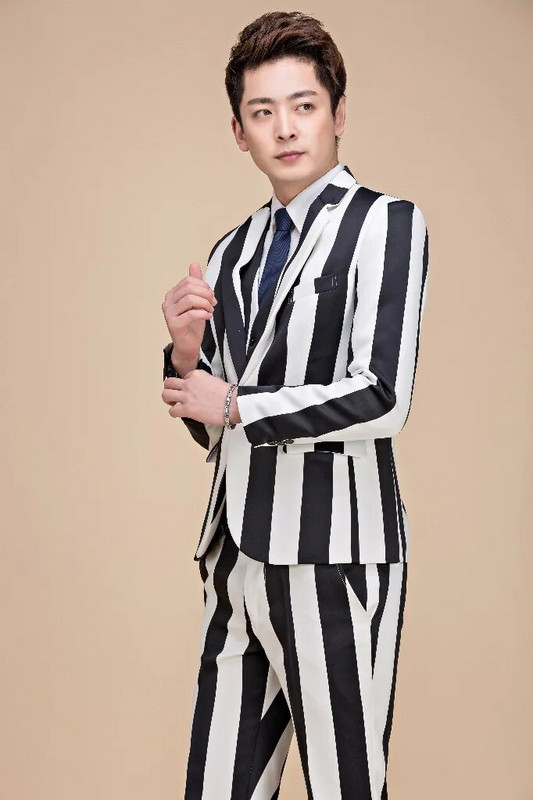 Jesensko odijelo Ljetni kostim Mariage Homme Black White Grey Komplet odijela na pruge Smoking Uomo Trajes De Hombre Smoking Masculino