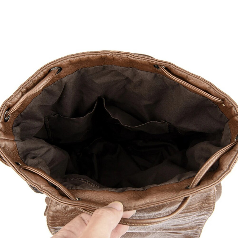 Luksuzni visokokvalitetni ženski ruksak od PU kože, modni dizajn s zakovicama, ženska torba na rame velikog kapaciteta, ženski ruksak protiv krađe