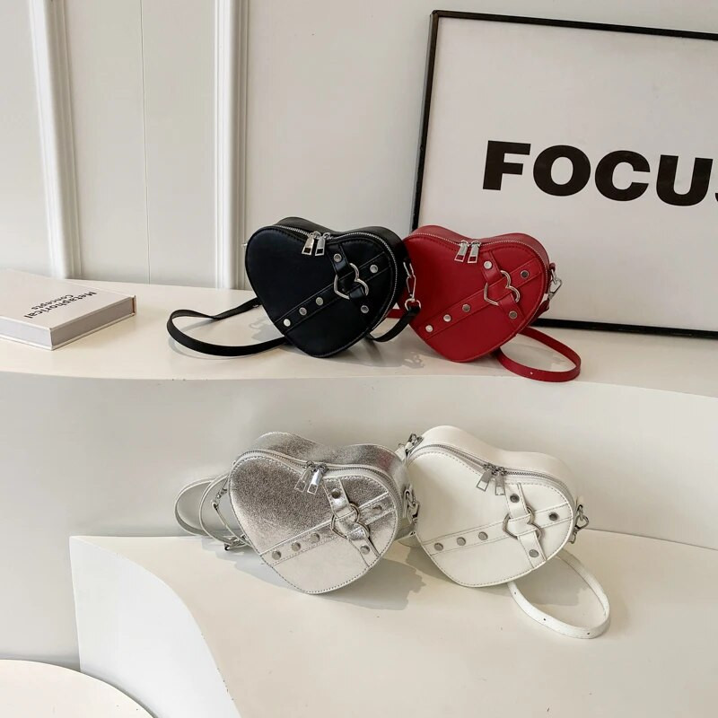 Heart Soild Modne torbe preko ramena Visokokvalitetne svestrane kompaktne torbe na rame sa zakovicama za žene Novi stil Bolsas Femininas 2024.