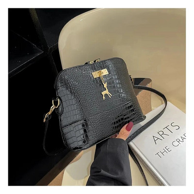 Nova kamena kožna ženska torba na rame iz 2023. Luksuzna dizajnerska ženska torba preko ramena Jeftina ženska ležerna velika torba Školjkasta torba