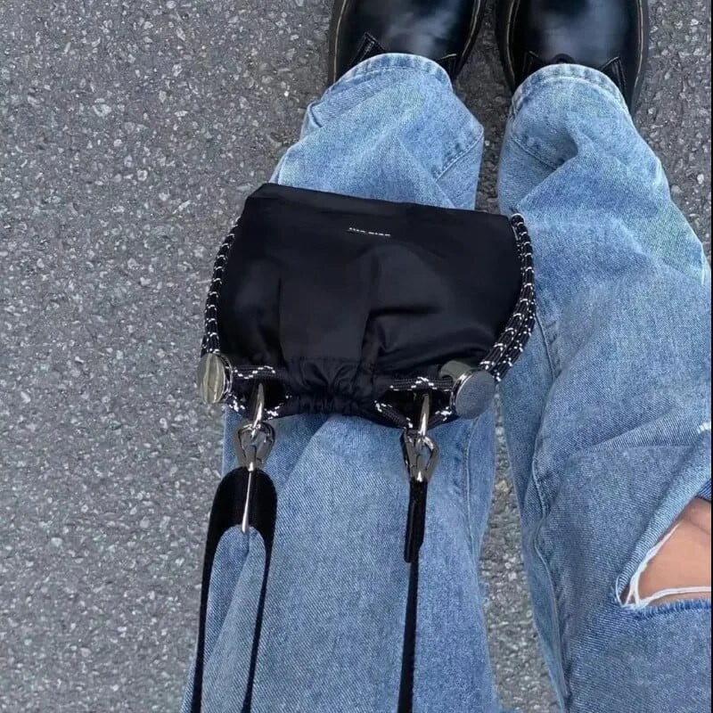 Designer luxustáska Sac Bandouillere Femme női táska 2023 Trend mini válltáska Crossbody táskák Designer táska