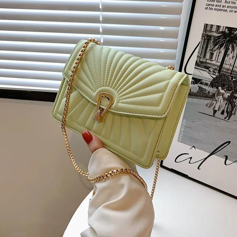 Male torbe preko ramena za žene Nove luksuzne ručne torbice 2022. Ženska modna torba na rame s lancem Pu kožna jednostrana torbica za dame