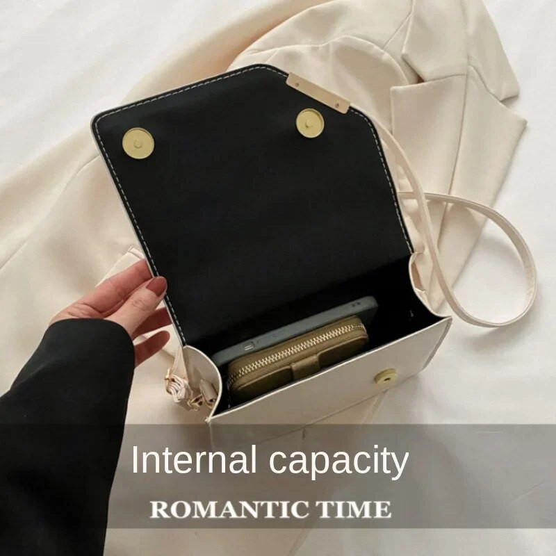 Nova modna torba na rame za 2024. Ženske četvrtaste torbice od karirane PU kože Dizajnerske marke Male crne ženske torbe preko ramena