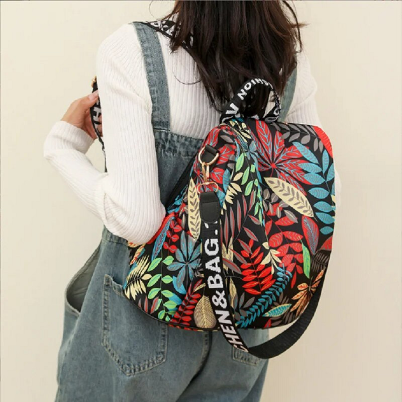 Női új divatnyomtatás vízálló nylon utazó hátizsák nagy kapacitású lopásgátló válltáskák Női alkalmi hátizsákok
