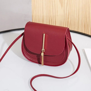 Нова двуслойна полукръгла златна пискюл едноцветна чанта за седло на едно рамо Модна ежедневна малка чанта за жени