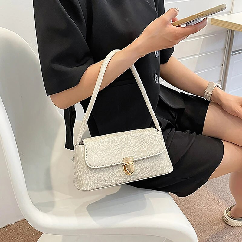 Krokodillimustriga mood naiste õlakott Lihtne ühevärviline kaenlaaluse kott, vabaaja PU-nahast naiste väikesed ruudukujulised käekotid