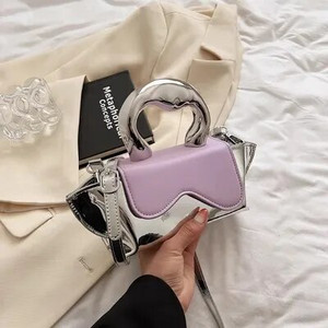 UUS Naiste väike kandiline kott Mood Uus kvaliteet PU-nahast naiste käekotid Ühevärvilised õlakottid