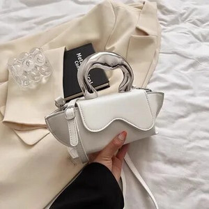 UUS Naiste väike kandiline kott Mood Uus kvaliteet PU-nahast naiste käekotid Ühevärvilised õlakottid