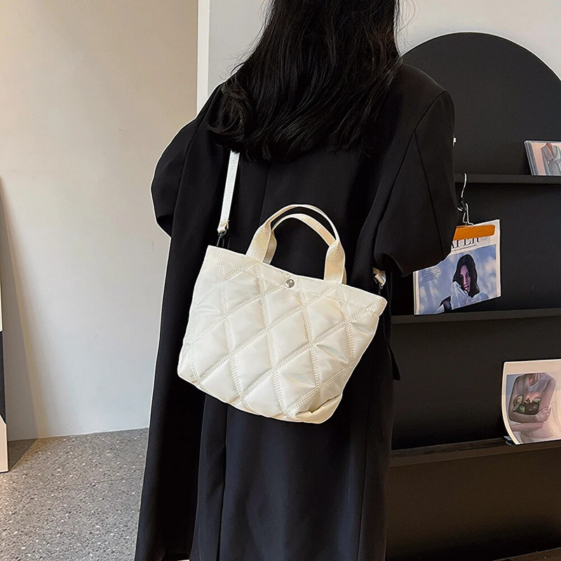 Prošivena podstavljena velika torba za žene Torba na rame Zimska platnena torba preko tijela Poslovna torba za kupovinu Ručne torbe Torbica 2023 Novo