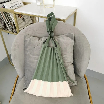 Ženske torbe za kupnju velikog kapaciteta u korejskom stilu Chic presavijene pletene plisirane torbe Ženska modna velika torba s prugama