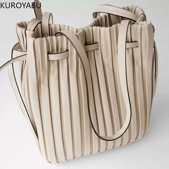 Плисирани Y2k чанти за жени Раница 2023 Ново пристигане Модна корейска чанта за книги Небрежен багаж Дизайнерски чанти за пътуване Mochilas Mujer
