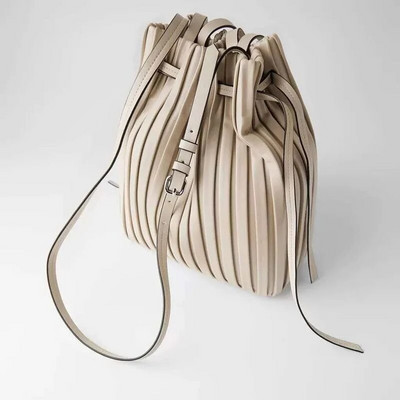 Πλισέ Y2k Τσάντες για Γυναικείες Σακίδιο πλάτης 2023 New Arrive Fashion Κορεάτικη τσάντα βιβλίων Casual αποσκευές ταξιδιωτικές τσάντες σχεδιαστών Mochilas Mujer