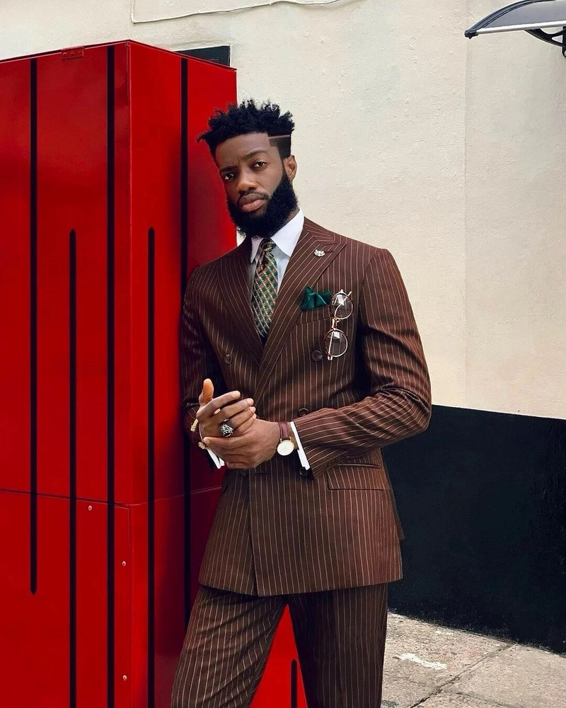 Smeđe prugasto muško odijelo, 2 komada, prilagođeno mladoženjinoj maturalnoj večeri, uske hlače s dvostrukim kopčanjem za vjenčanje Terno Peak sako na rever (jakna+hlače)