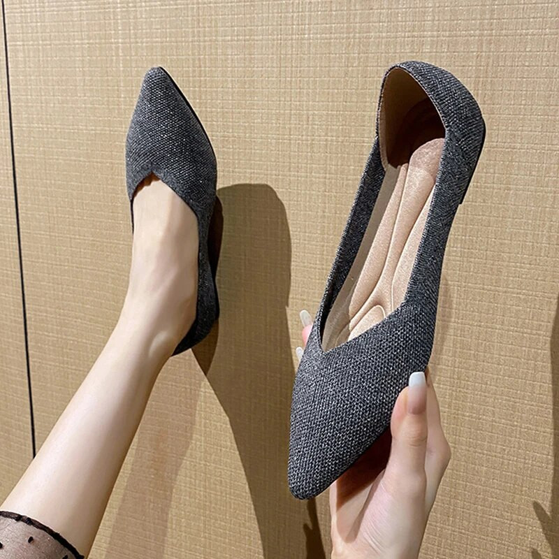 γυναικεία φλατ παπούτσια μεγάλα 42 / 43 επάνω αναπνεύσιμη πλεκτή σόλα αντιολισθητικό ελαστικό υλικό μυτερά παπούτσια άνοιξη / καλοκαίρι2024 νέο
