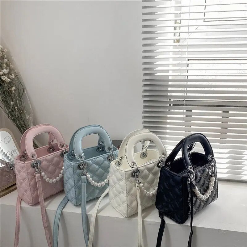 Híres márkájú női kézitáskák felső fogantyús táska klasszikus bőr, négyzet alakú steppelt válltáska 2021 trend