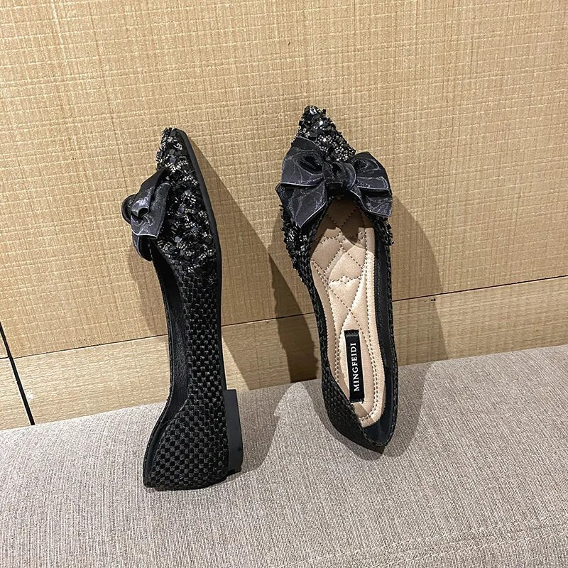 Moteriški plokščiapadžiai batai su smailiu pirštu drugelio mazgu Fashion Plus Size Size 43 Loafers Moterims Sekli prabangūs vestuviniai batai AD1022