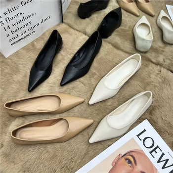 Дамски обувки с остър нисък ток Плоски обувки за пролет 2023 г. Нова мека подметка Черни професионални работни обувки Дамски обувки на нисък ток