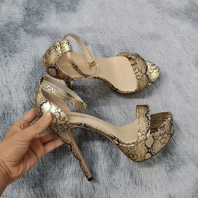 Ženske sandale Seksi otvorene prste 14cm Supper Flash Visoke potpetice Lakirana kožna platforma za noćni klub Party Crvene vjenčane cipele Velika veličina