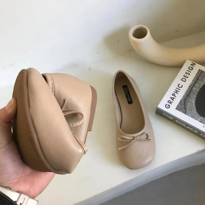 Moteriški plokšti batai Pavasariniai nauji kvadratiniai pirštai, sekli lankai, universalūs vienviečiai batai