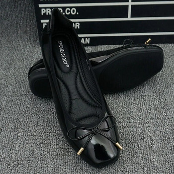 Γαμήλια παπούτσια Concise Street Fashion Γυναικεία παπούτσια με τετράγωνο δάχτυλο με πεταλούδες κόκκινα παπούτσια για βάρκα 2023 Flats Γυναικεία Loafers άνοιξη/καλοκαίρι