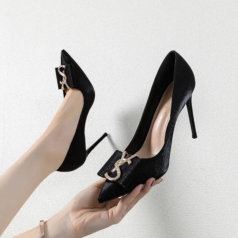 Pompe de designer pentru femei pantofi sexy cu toc înalt stiletto de nuntă pantofi cu toc înalt din satin ascuțit pantofi casual de petrecere