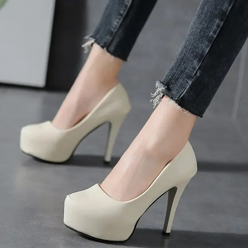 Visoke potpetice Ženske stiletto princeze Vodootporna platforma Noćni klub Super Pumpice Jednostruke radne cipele Crne ženske cipele za vjenčanje