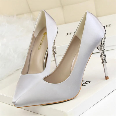 2023 Ženske cipele Seksi špicasti vrh Luksuzne metalne cipele na visoke pete Žensko proljeće Ljeto Ženske cipele za vjenčanje na visokim petama Zapatos