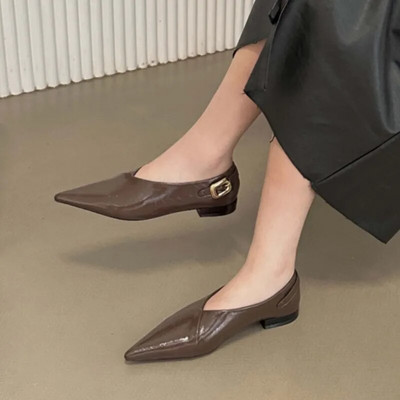 Női, lapos, hegyes orrú csónakcipő öv, bőrcipő, női retro alacsony sarkú ruha cipő tavaszi őszi piros 1750N