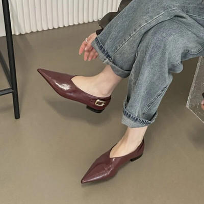 Női, lapos, hegyes orrú csónakcipő öv, bőrcipő, női retro alacsony sarkú ruha cipő tavaszi őszi piros 1750N