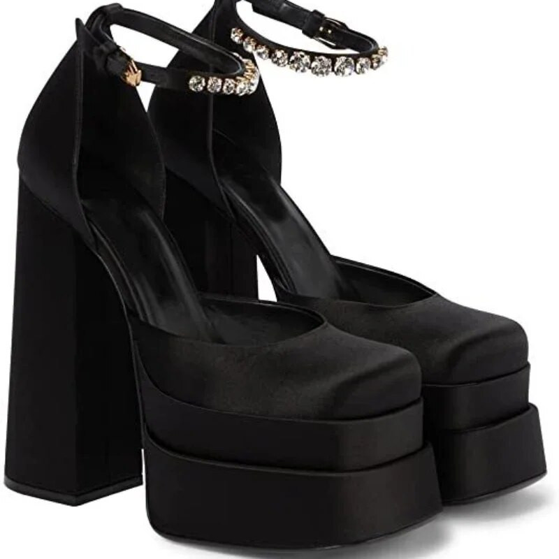 Nauji prekės ženklo moteriški sandalai vasariniai batai seksualūs stori aukštakulniai platforma juoda raudona geltona suknelė vakarėliui vestuviniai batai moteriški pompos