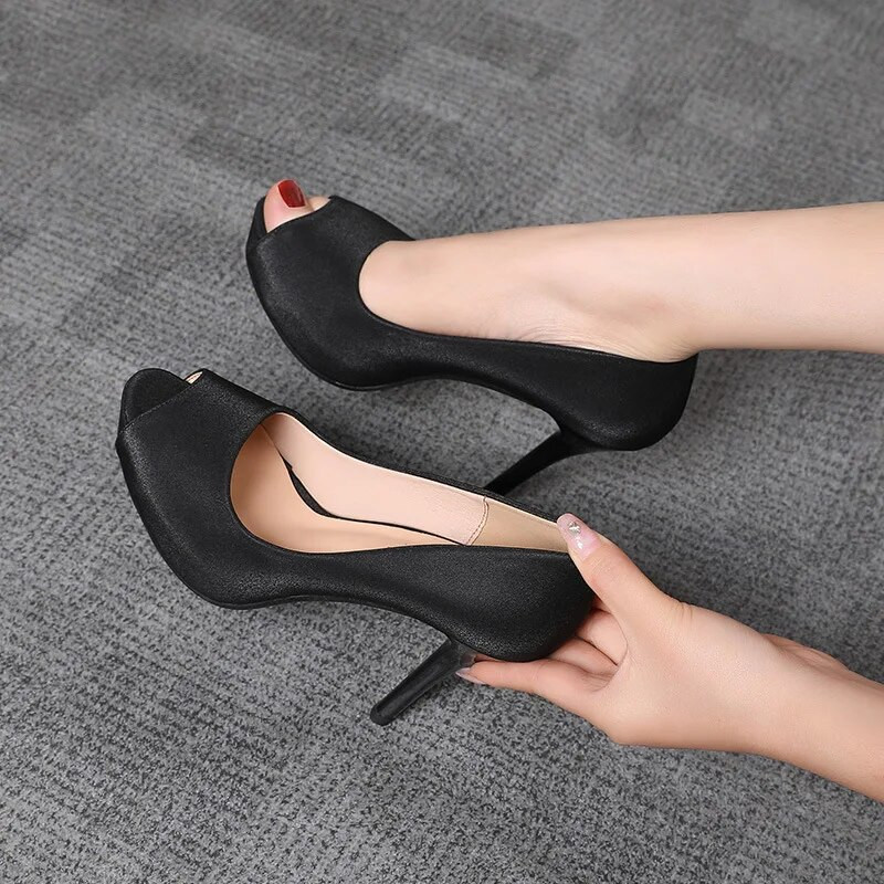Moteriški aukštakulniai vakarėliams skirtos platformos batai žuvies burnos spyruokliniai pompai Moteriški atviri pirštai, ploni kulniukai, moteriška suknelė, maži 32 dydžio batai