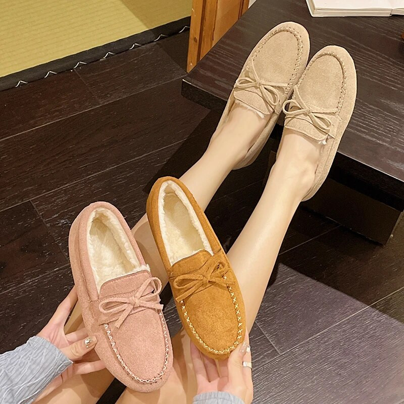 2023 m. Nauji moteriški plokšti batai Nauji madingi lankeliai plius aksominiai šilti moteriški laisvalaikio užsegami batai Didelio dydžio žieminiai batai 35–43