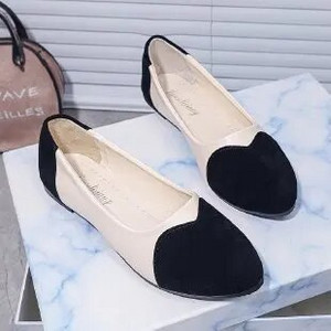 Nauji didelio dydžio moteriški batai plokščiu padu Madingi moteriški batai su apvalia galva Širdelės formos patogūs minkšto pado laisvalaikio batai moterims Zapatos De Mujer