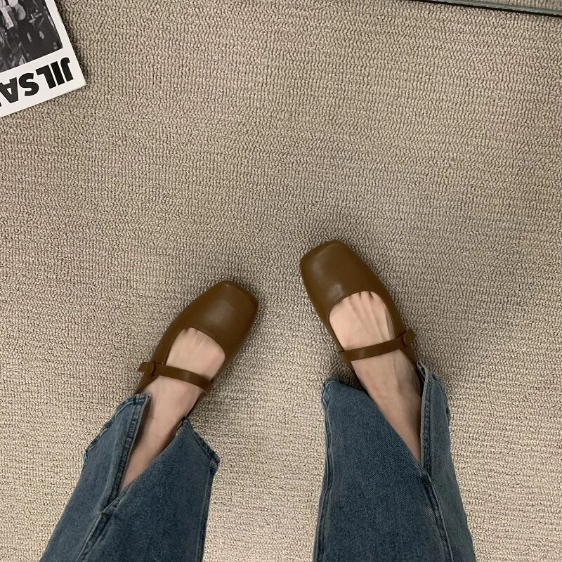 Nove ljetne ženske cipele u korejskom stilu 2023. Retro sandale velikih veličina za žene Modne ležerne ravne cipele Zapatos De Mujer