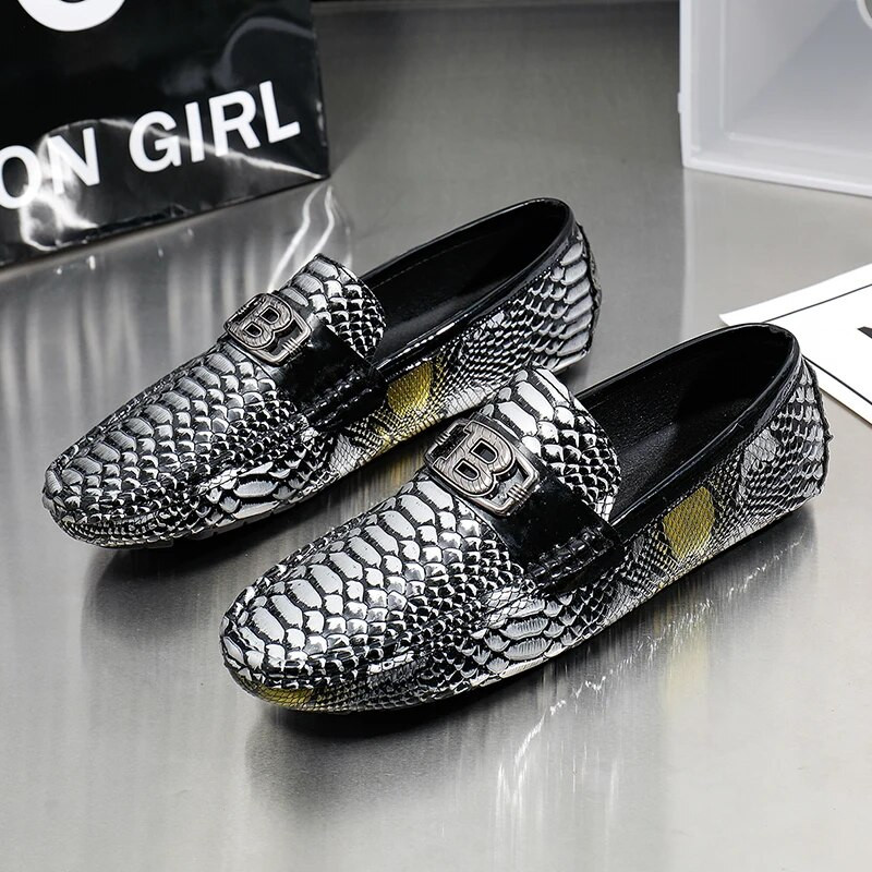 2024 m. pavasario vasara Vyriški batai Patogūs plokščiapadžiai laisvalaikio batai vyrams Kvėpuojantys mokasinai Užsegami minkštos odos vairavimo batai