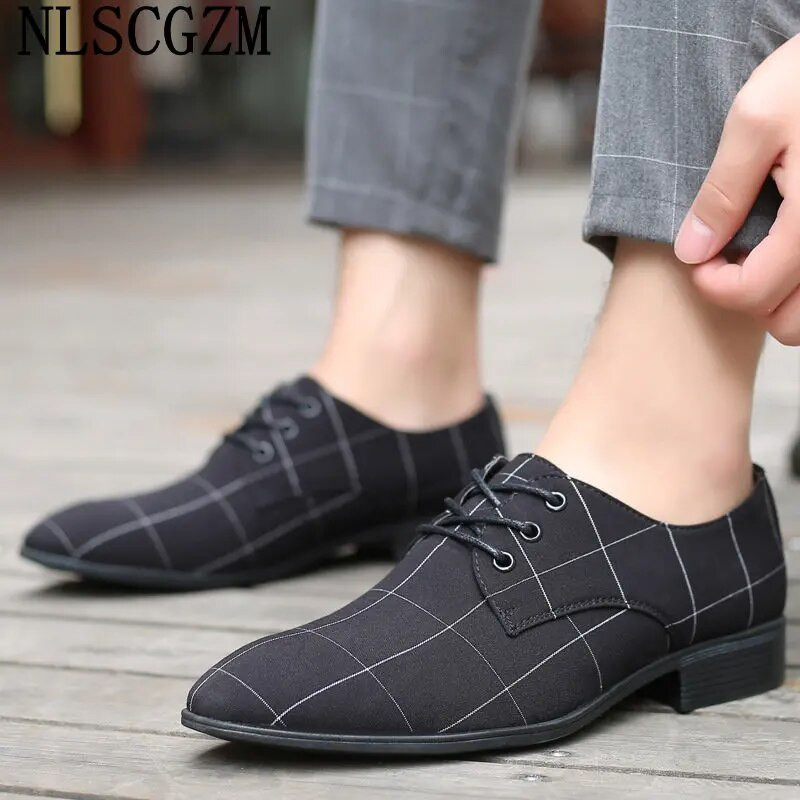 Luksuzni brend Klasične Oxford cipele za muškarce Breather platnene cipele Muške svečane vjenčane muške cipele Herren Schuhe Sepatu Pria