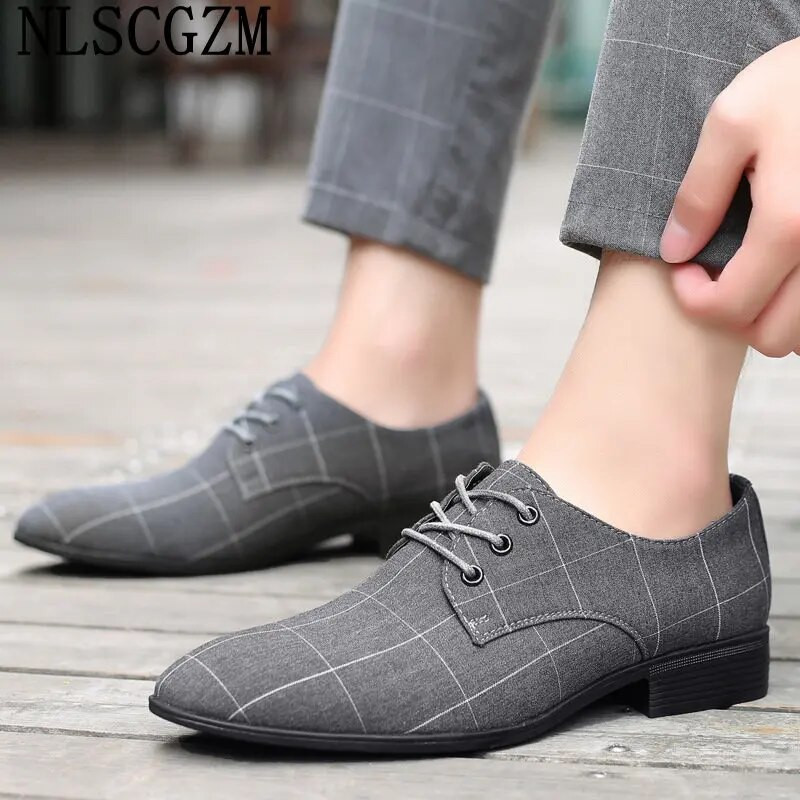 Luksuzni brend Klasične Oxford cipele za muškarce Breather platnene cipele Muške svečane vjenčane muške cipele Herren Schuhe Sepatu Pria