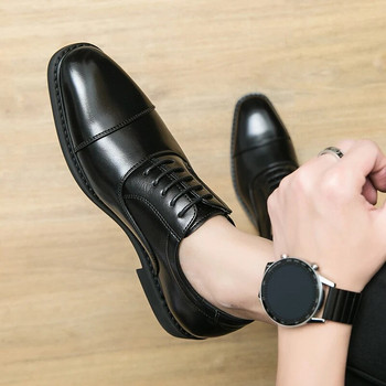2023 Ανδρικά επαγγελματικά παπούτσια καθημερινά με κορδόνια Άνετα παπούτσια εργασίας μόδας της Οξφόρδης Υπαίθρια παπούτσια για περπάτημα Brogues Ανδρικά Επίσημα παπούτσια