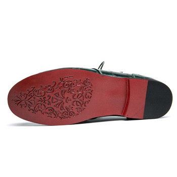 Нови мокасини за мъже с пискюли Червена подметка с приплъзване на кръгли пръсти Пролет Есен Мъжки обувки Сватбен размер 38-48