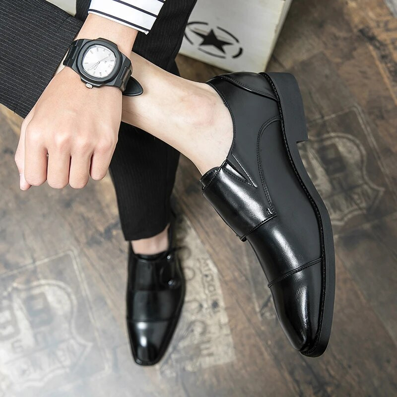 Luksuzne muške svečane cipele. Prave natikače s kopčom i redovničkim remenom. Ležerne poslovne vjenčane cipele za muškarce, velike VELIČINE 38-48