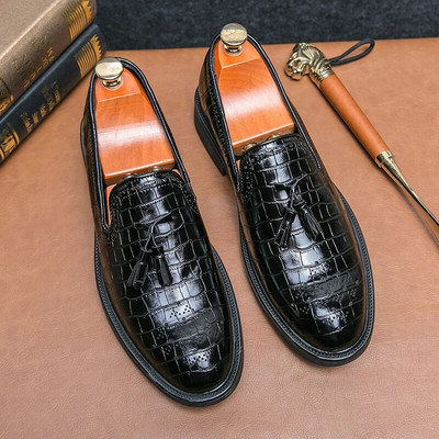 Kutas Suknelė Batai Vyriški Brogues Didelio dydžio smailianosiai oficialūs batai Slip on Oxfords Party Vyriški batai Biuro laisvalaikio verslo batai