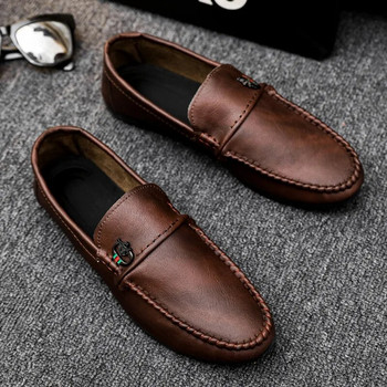 Мъжки обувки 2023 Британски стил Нови летни мъжки мокасини Обувки с лодка Меки подметки Неплъзгащи се плоски удобни ежедневни обувки Zapatos Hombres
