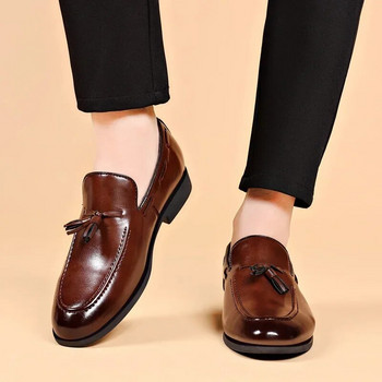 Дизайнерски стилни обувки за мъже Чисто нови бизнес ежедневни обувки Кожени обувки с приплъзване Големи размери за мъже Обувки за сватбени партита