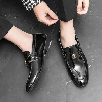 Νέος σχεδιαστής βρετανικής μυτερής μεταλλικής κονκάρδας Νυφικό Δερμάτινα παπούτσια Moccasins Prom Homecoming Party Footwear Zapatos Hombre