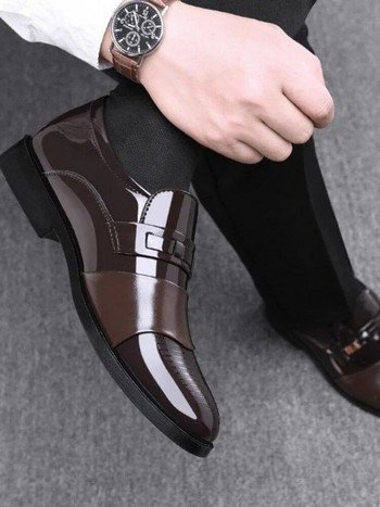 2023 Класически мъжки рокли Обувки Черни кожени обувки с приплъзване за мъже Плюс размер Ежедневни делови мъжки официални обувки за сватба